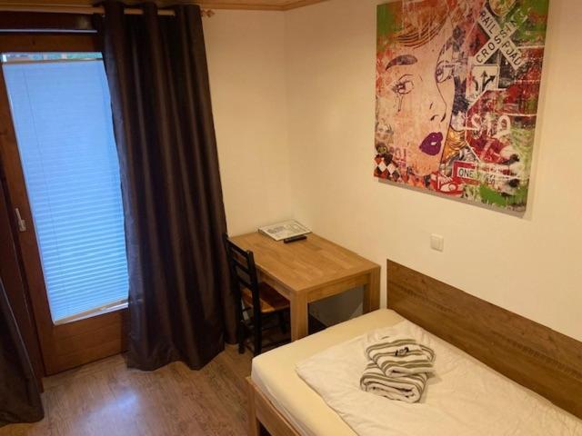 Gästehaus Posch - Einzelzimmer mit Balkon - 7