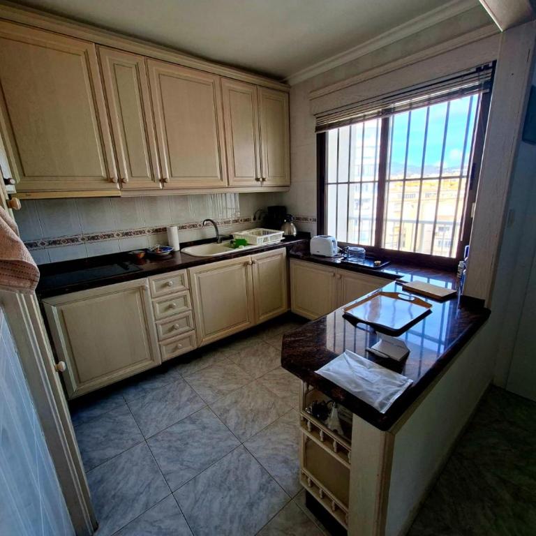 First line, highest floor and city center! - Apartamento de 2 dormitorios - 15