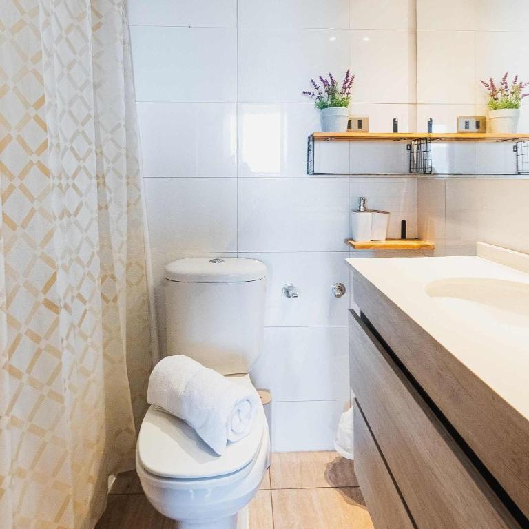 HOM I EscuelaMilitar I AA I Las Condes I 2D2B 4PAX - Apartment - 45