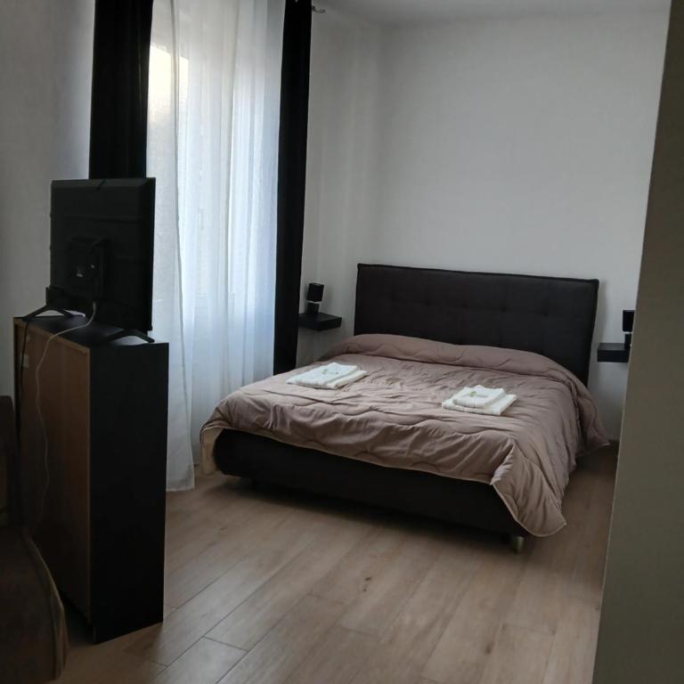 Bed & breakfast Aurelia - Camera Matrimoniale Standard con Bagno in Comune - 2