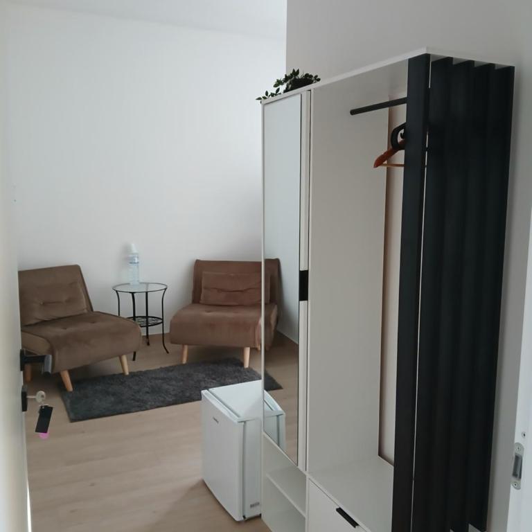 Bed & breakfast Aurelia - Camera Matrimoniale Standard con Bagno in Comune - 3