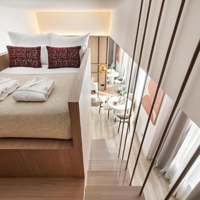 Felipe IV Apartment - Deluxe One-Bedroom Apartment with City View - 4