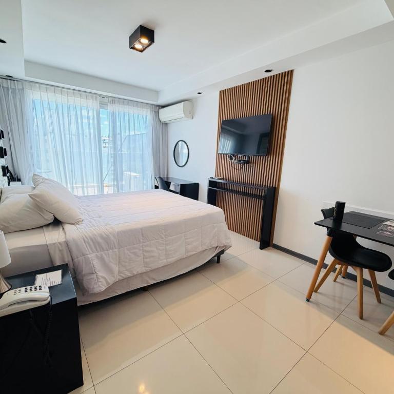 Hotel Gema Luxury Suites - Studio with Balcony - 11