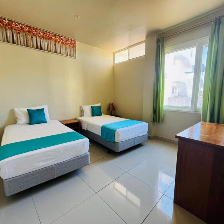 El Rincón de George - Quadruple Room with Private Bathroom - 8