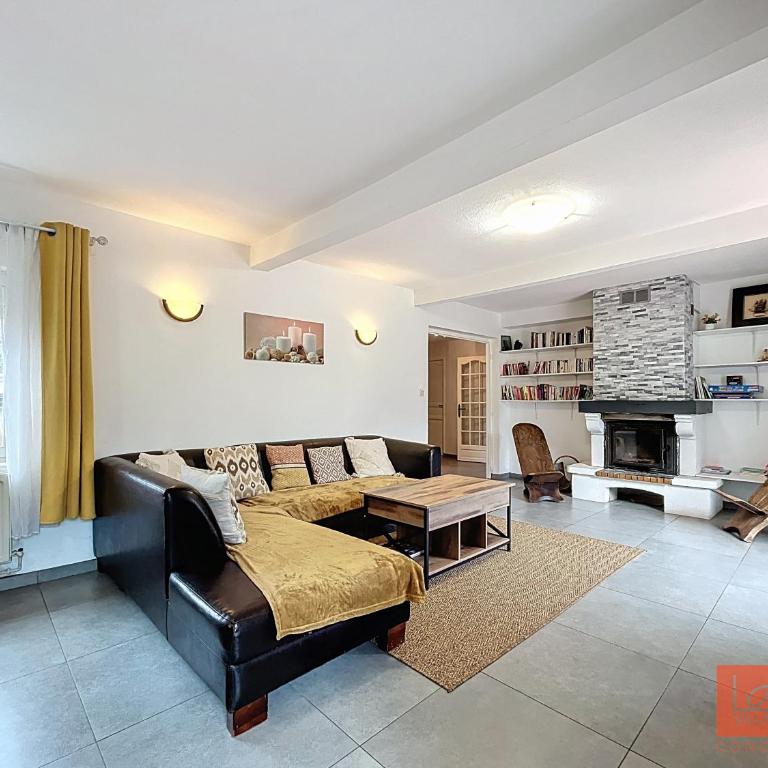 La Canopée - Five-Bedroom House - 1