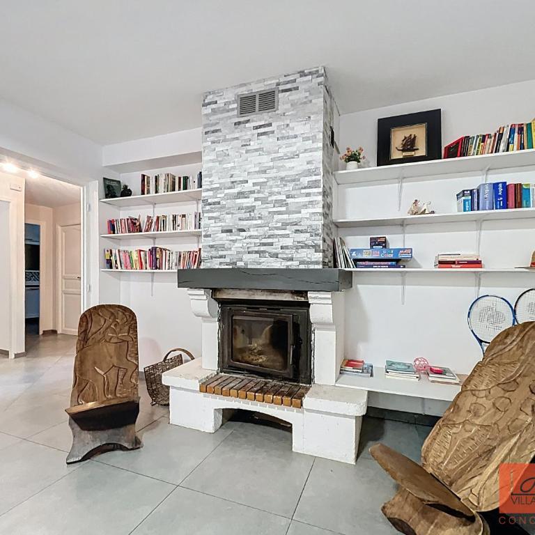 La Canopée - Five-Bedroom House - 2