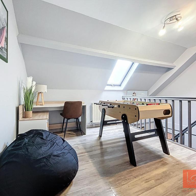 La Canopée - Five-Bedroom House - 28