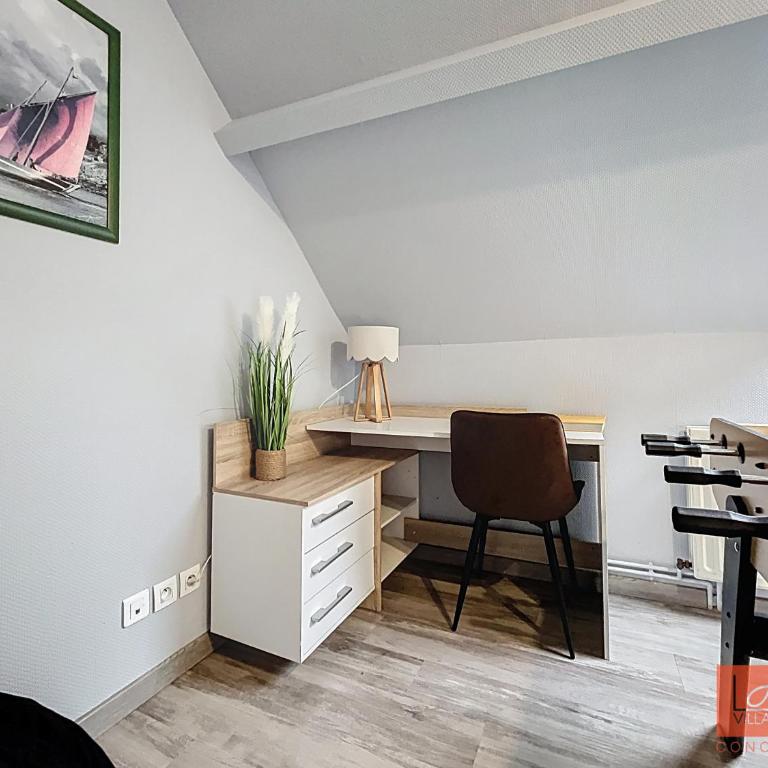 La Canopée - Five-Bedroom House - 26