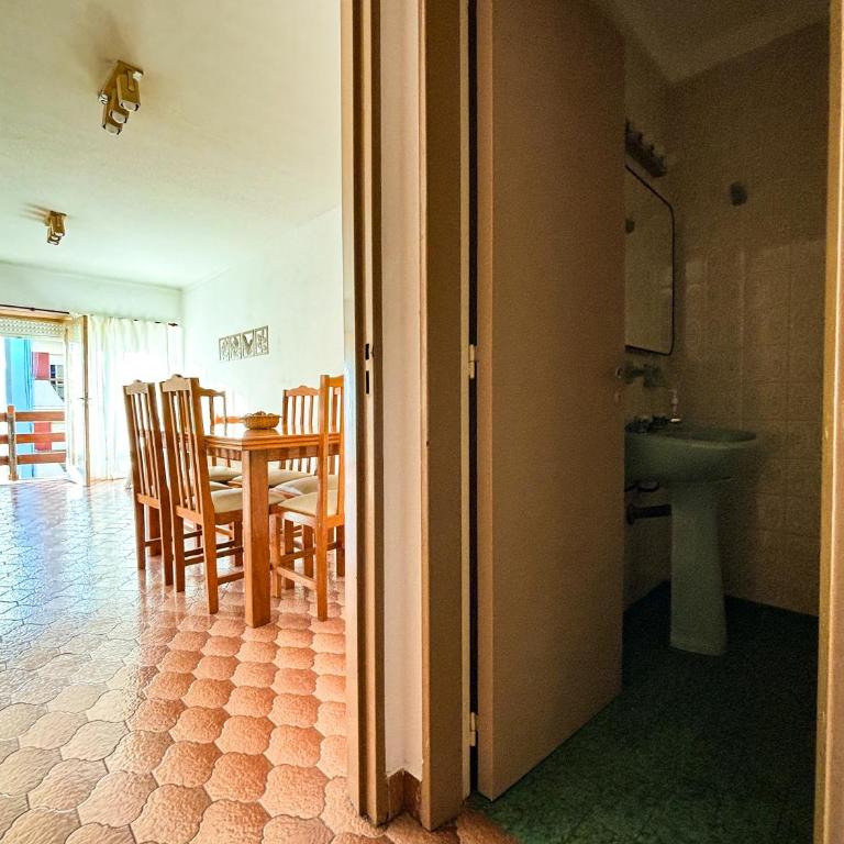 Departamento La Perla - Two-Bedroom Apartment - 18