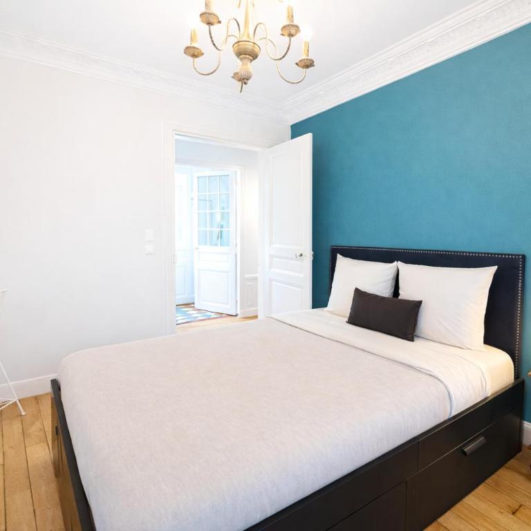 Cœur du Marais - Two-Bedroom Apartment - 16
