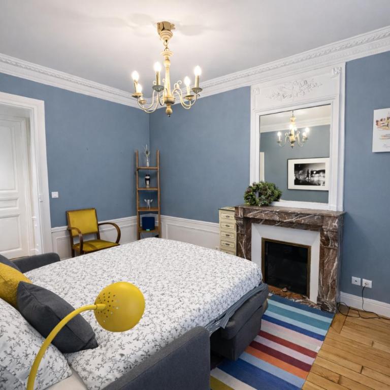 Cœur du Marais - Two-Bedroom Apartment - 12