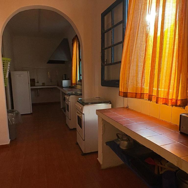 Piriápolis Hostel & suites - Habitación Doble Económica - 2 camas - 17