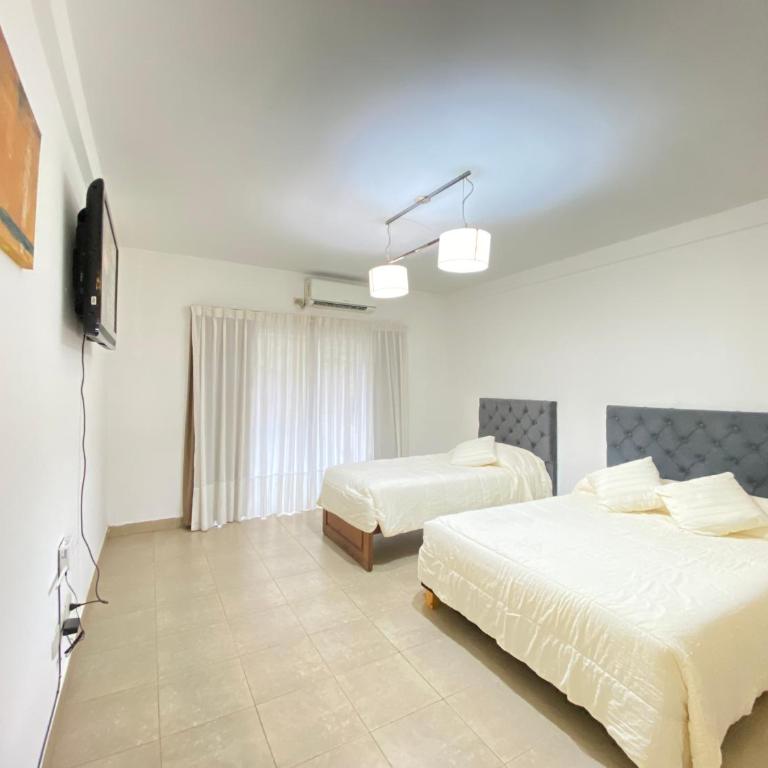 Departamento completo en barrio residencial - Apartamento de 1 dormitorio - 2