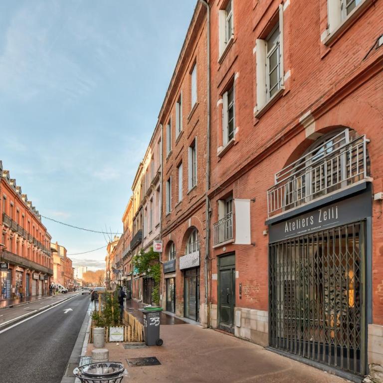 Duplex Tolosa - Pont-Neuf, Dôme de la Grave, 2 BDRs 85m2, AC, Free private car park 200m away - T3 85m2 avec clim, parking couvert gratuit à 200m - Two-Bedroom Apartment - 24