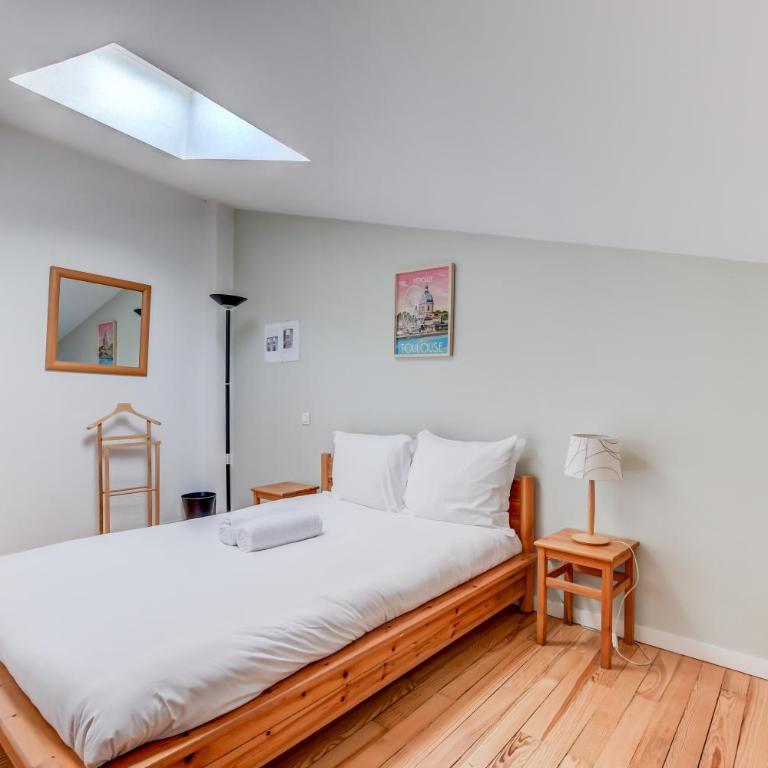 Duplex Tolosa - Pont-Neuf, Dôme de la Grave, 2 BDRs 85m2, AC, Free private car park 200m away - T3 85m2 avec clim, parking couvert gratuit à 200m - Two-Bedroom Apartment - 2