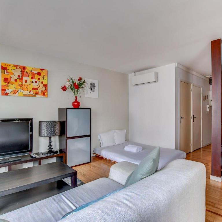 Duplex Tolosa - Pont-Neuf, Dôme de la Grave, 2 BDRs 85m2, AC, Free private car park 200m away - T3 85m2 avec clim, parking couvert gratuit à 200m - Two-Bedroom Apartment - 16