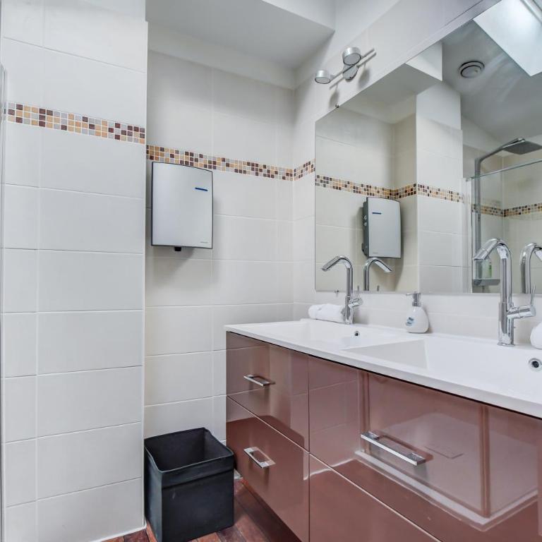 Duplex Tolosa - Pont-Neuf, Dôme de la Grave, 2 BDRs 85m2, AC, Free private car park 200m away - T3 85m2 avec clim, parking couvert gratuit à 200m - Two-Bedroom Apartment - 4