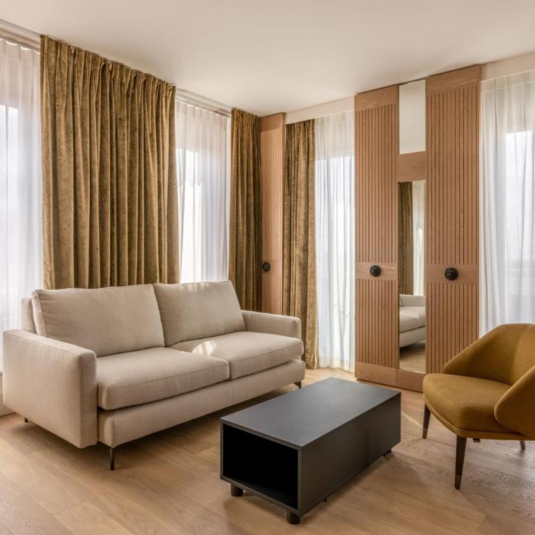 Munich Marriott Hotel City West - Superior Suite – Zugang zur Club Lounge - 4