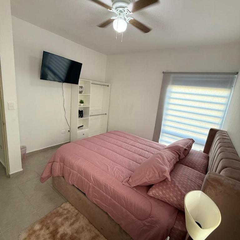 House near the airport and industrial parks - Three-Bedroom Apartment - 32