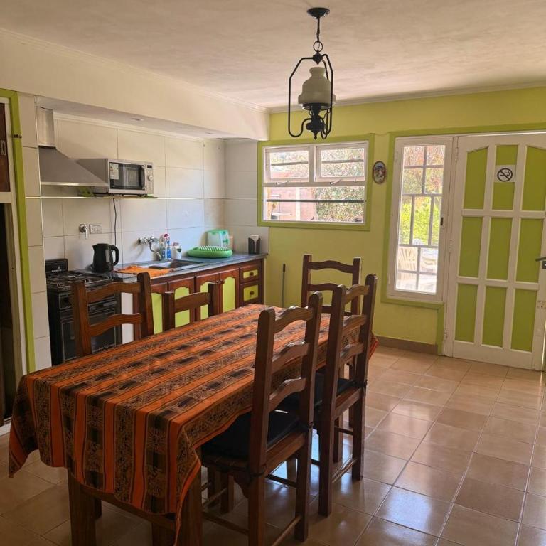 Casa de Piedra - a 2 cuadras del mar - solo familias - Casa de 2 dormitorios - 34