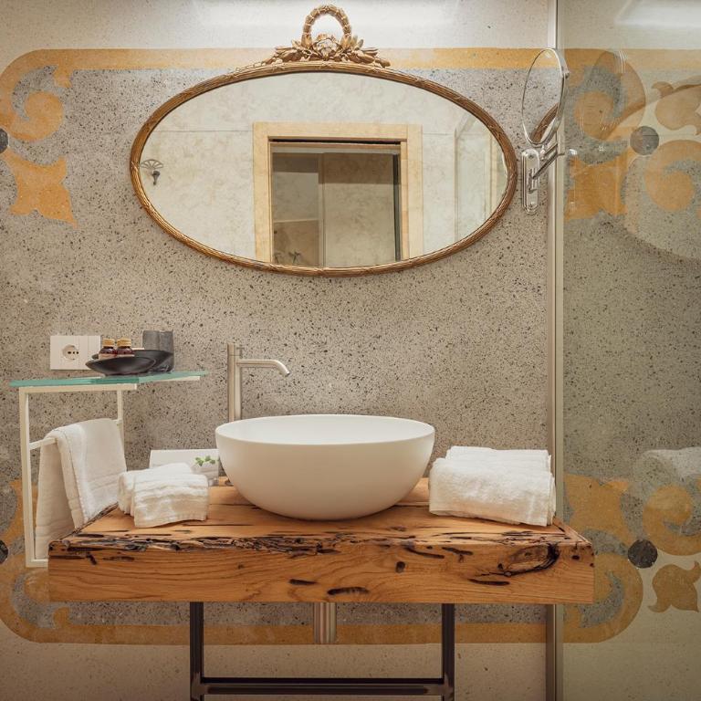 Cinqueteste Luxury Home - Suite Executive con Vista Canale - 14