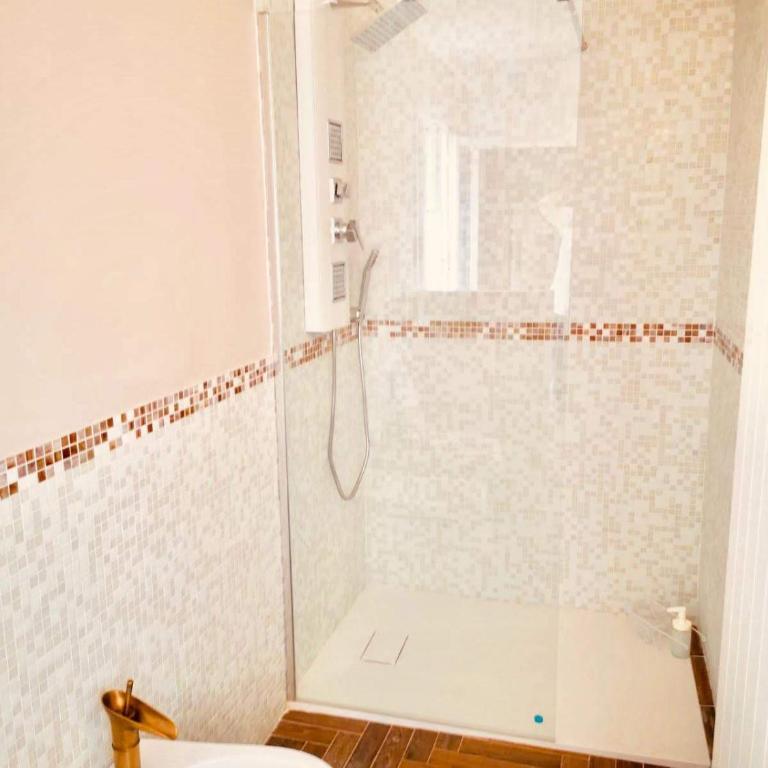 lacasadicavour Duomo Apt - Penthouse Apartment - 26