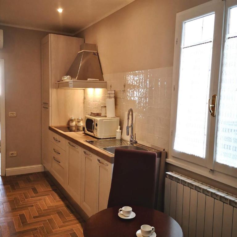 lacasadicavour Duomo Apt - Penthouse Apartment - 16