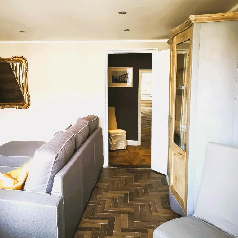 lacasadicavour Duomo Apt - Penthouse Apartment - 29