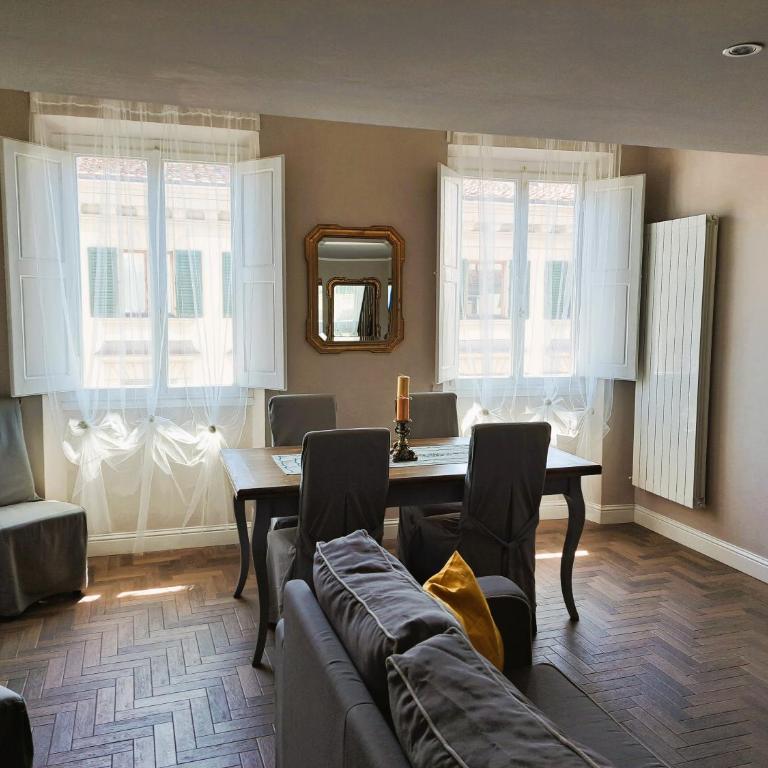 lacasadicavour Duomo Apt - Penthouse Apartment - 11