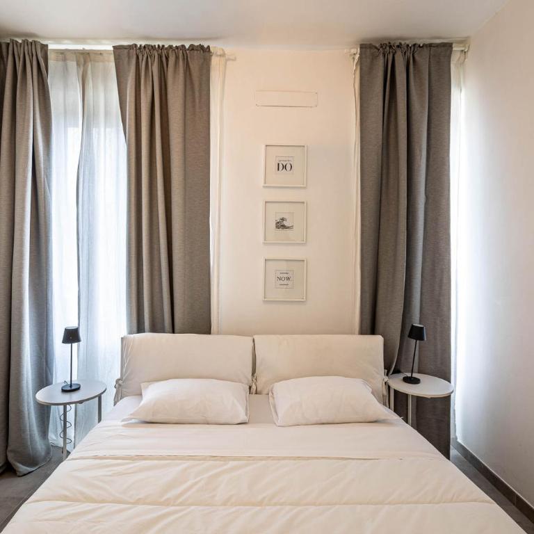 Large and bright, a stone's throw from Trastevere - Two-Bedroom Apartment - 16