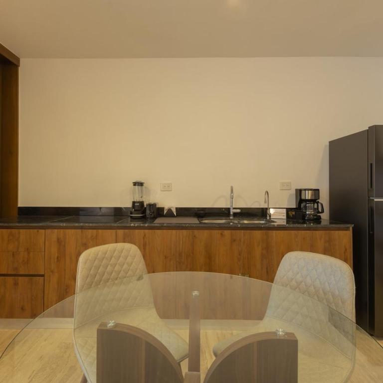 Departamento con balcón y amenidades - One-Bedroom Apartment - 8