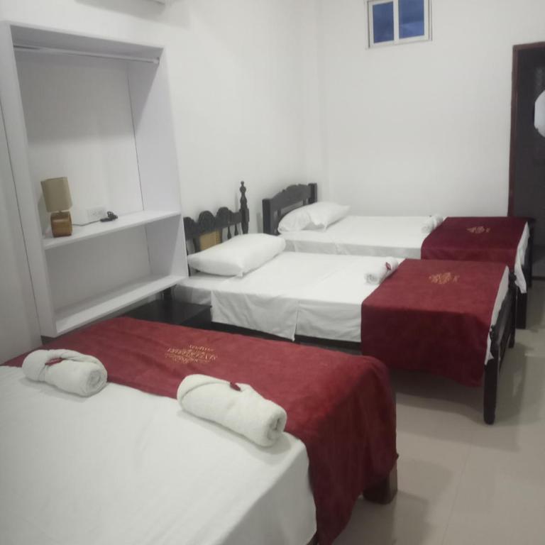 Hotel Santa Bárbara Mompox Cuadruple - Habitación Cuádruple Estándar - 4