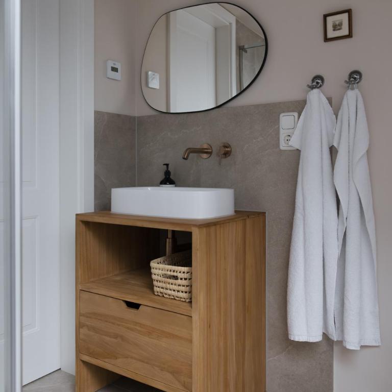 Karls Design Apartments Boutique Hotel Mittenwald - Apartamento de 2 dormitorios con balcón - 7