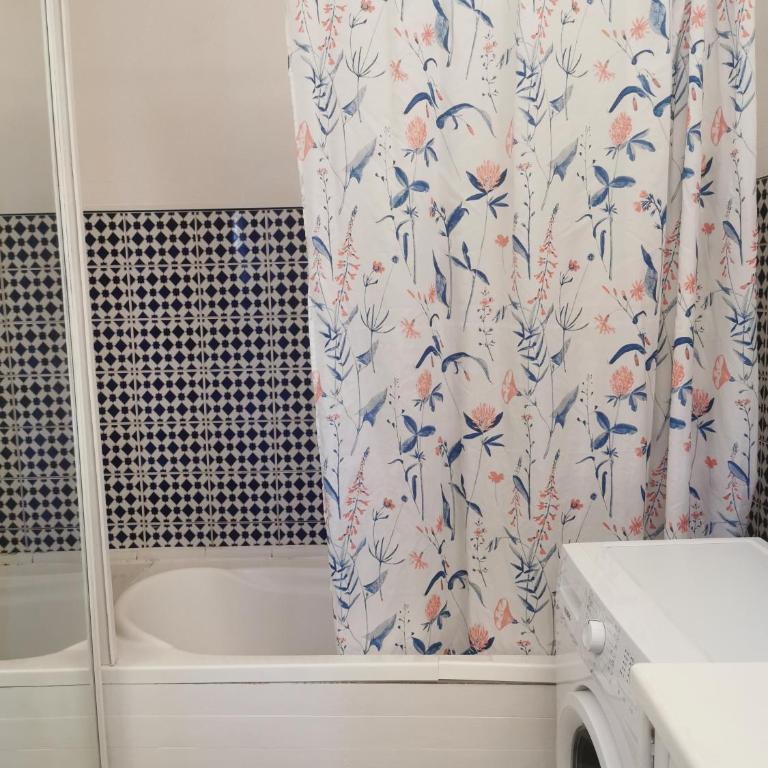 Charmant appartement lumineux - Centre ville de Perpignan - One-Bedroom Apartment - 8