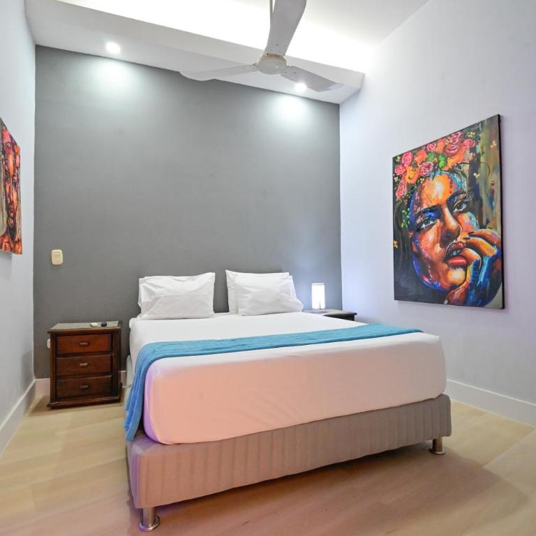 5 Bedroom Cartagena Walled City with Jacuzzi - Six-Bedroom House - 47