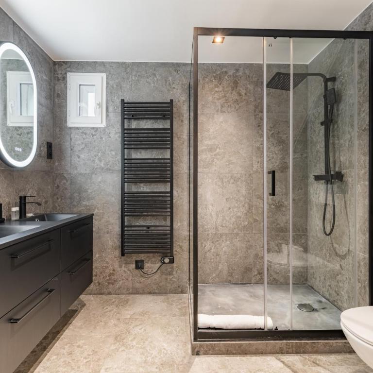Exceptional triplex with 6 bedrooms & air conditioning - Appartement - 23