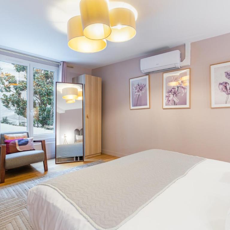 Exceptional triplex with 6 bedrooms & air conditioning - Appartement - 35