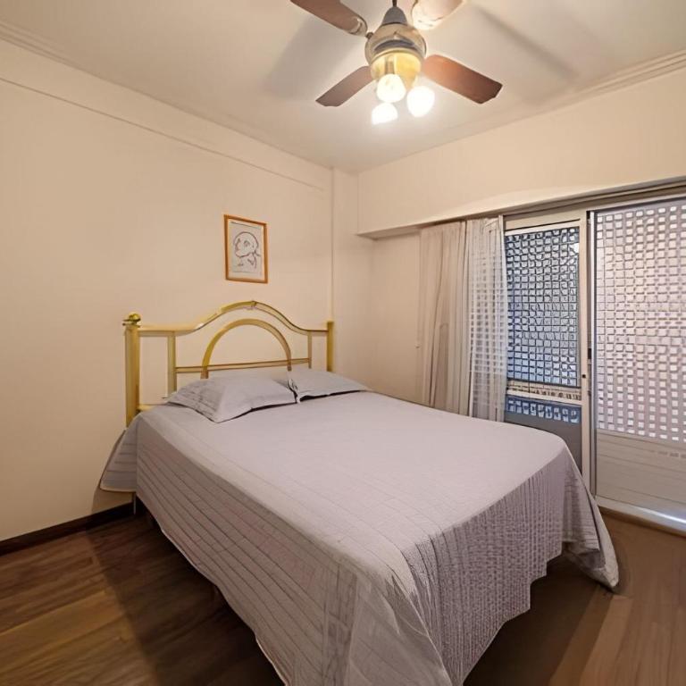 Amplio depto. céntrico con cochera - Apartamento de 1 dormitorio - 7