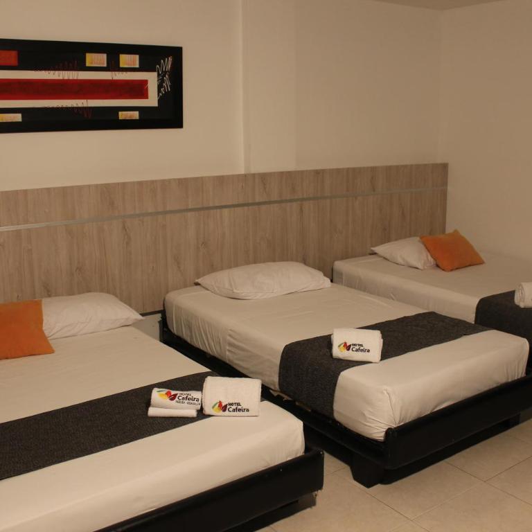 Hotel Cafeira - Standard Triple Room - 2