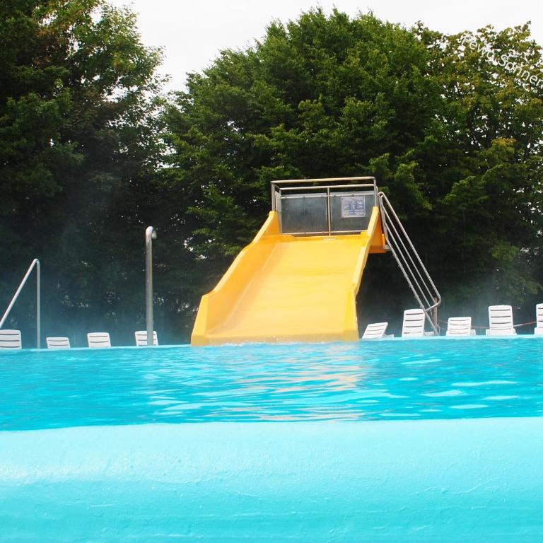 Familienwohnung Sonnenschein mit Hallenbad, Sauna & activCARD - Apartment - 3