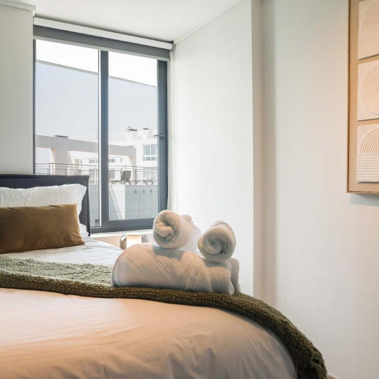 Las Condes 2BR Apt Pool & Views for 5 - Apartment - 13