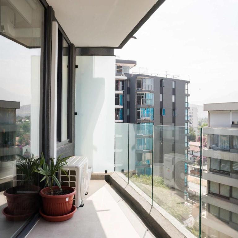 Las Condes 2BR Apt Pool & Views for 5 - Apartment - 62