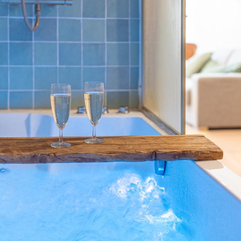 Le Slow Life - Suite avec Spa privatif - Suite Deluxe avec Baignoire Spa - 6