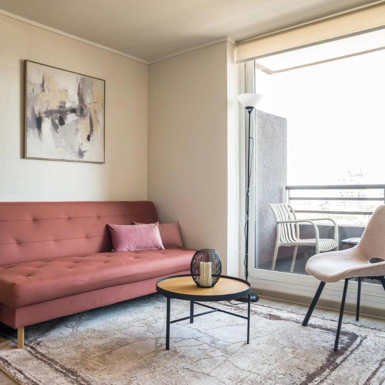 Chic 2BR Apt in Nunoa with Balcony for 5 - Apartment - 3