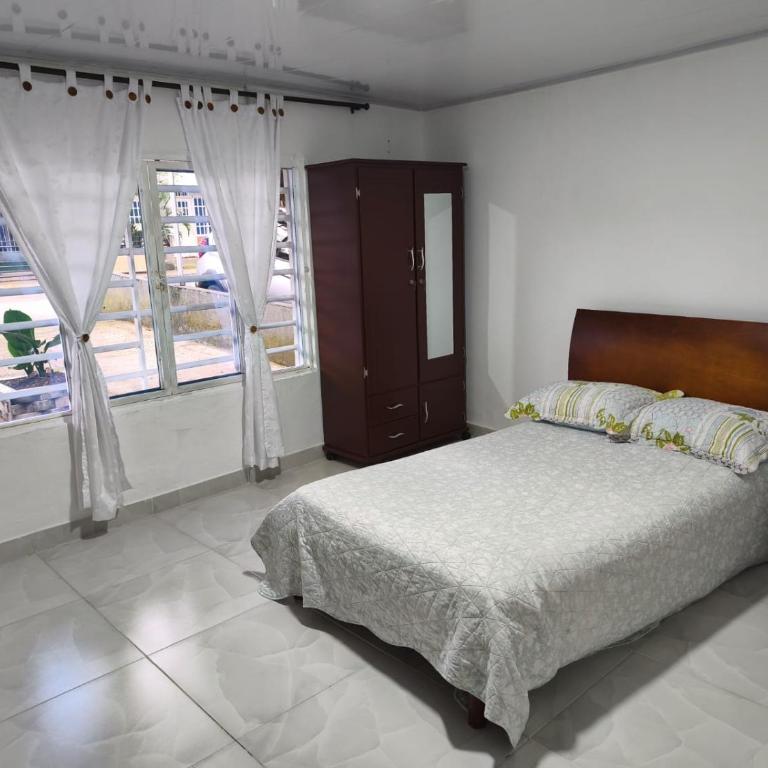 ApartaEstudio San Nicolas - Apartamento de 1 dormitorio - 2