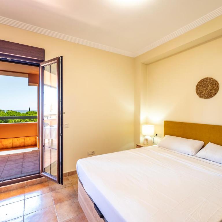 APARTAMENTO CON TERRAZA Y VISTAS AL MAR - Residencial Playa Verde - Apartamento de 2 dormitorios con terraza y vistas al mar - 7