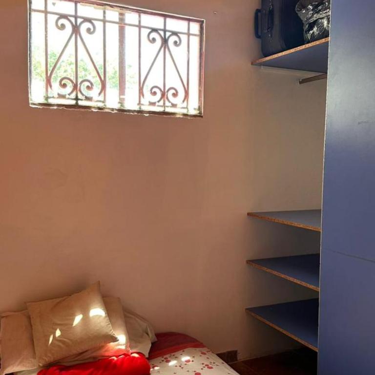 Amorrortu's House - Spacious House Meters Away from Palermo - Habitación Individual con baño compartido - 3