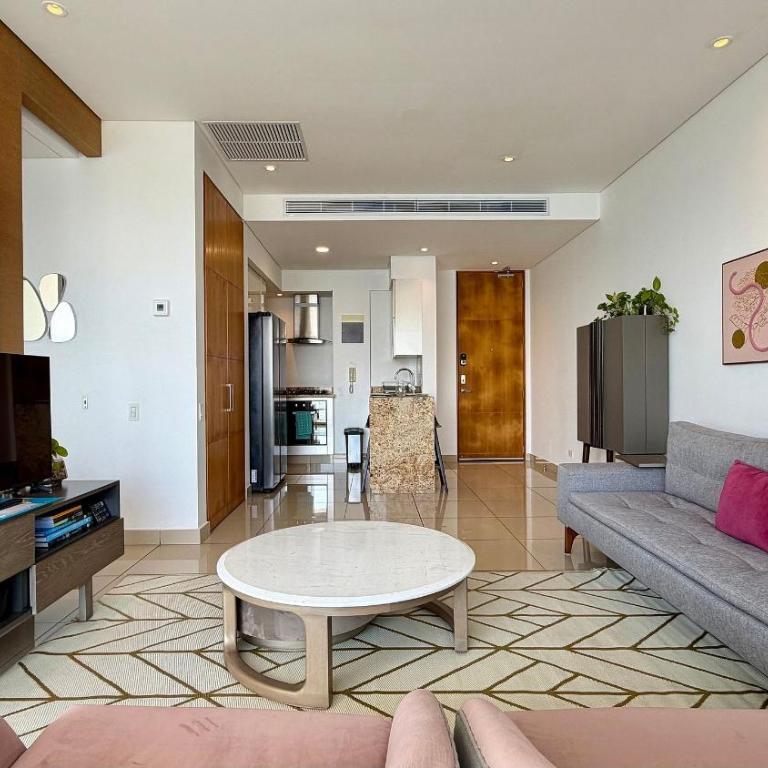 H2 Luxury 1 Bd Apt, 23rd Floor. Complementary maid - Apartment - 25