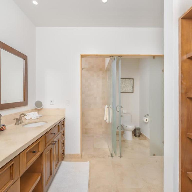 Quivira PH 3BR Premium Condo w Golf Cart - Apartamento - 17