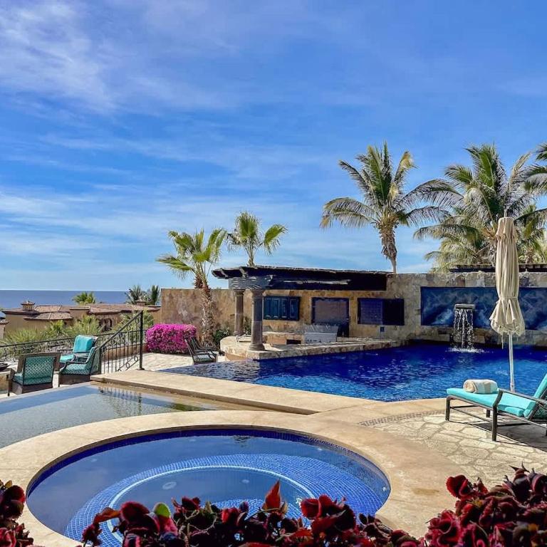 4 BR Beachfront Villa Paradise at Novaispania - Villa - 1